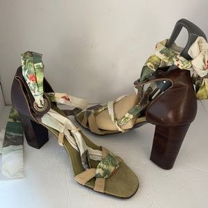 Oklen Tie up Block Heel Shoes